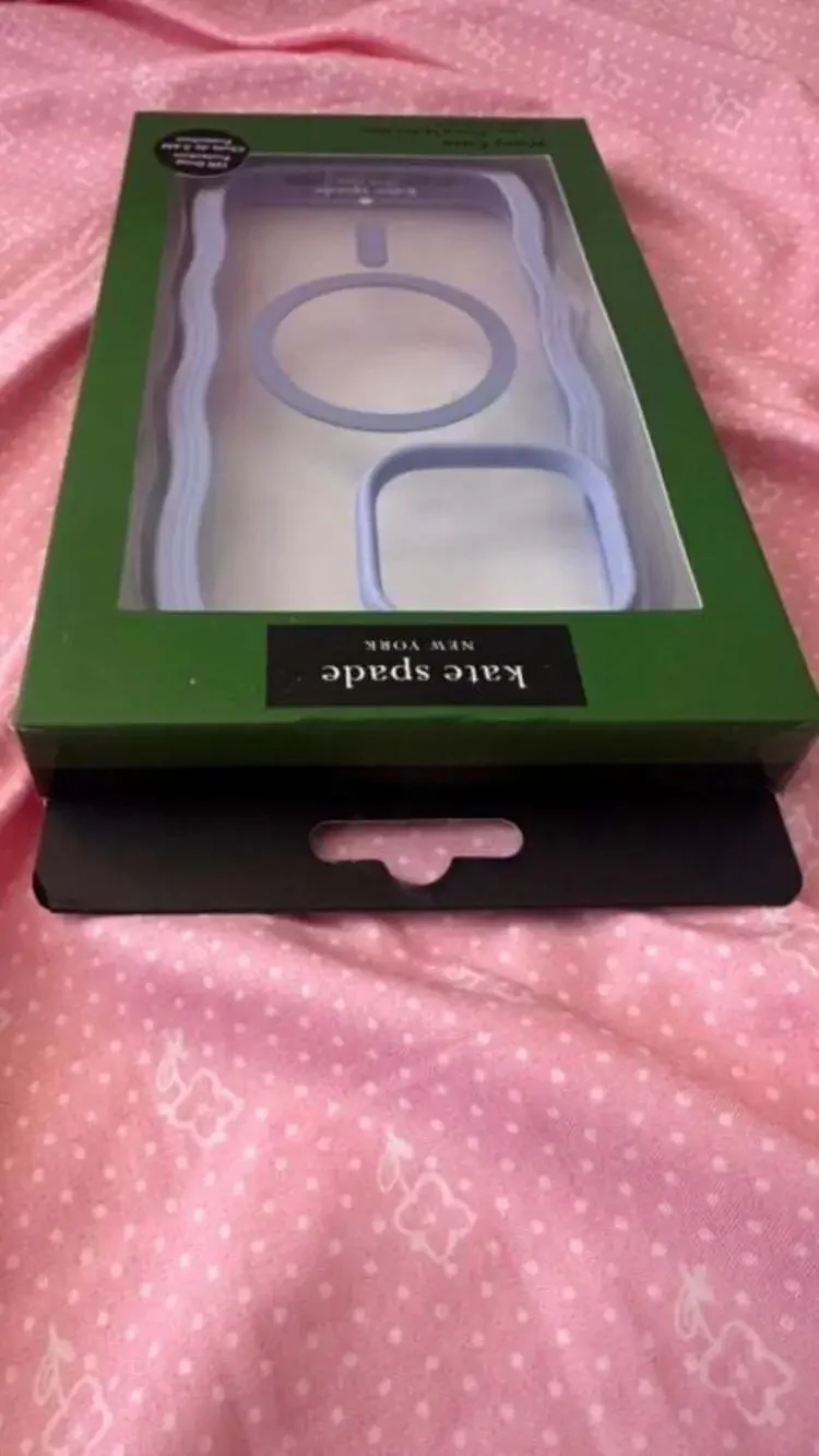 Kate Spade Wavy Case with‎ MagSafe for iPhone 16 Pro Max - Periwinkle